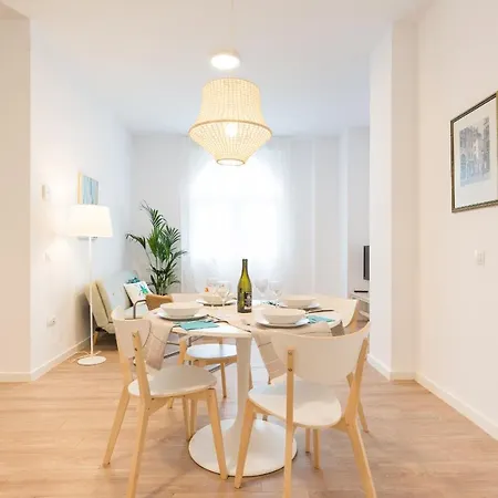 Apartment Malagasuite Center Life Malaga